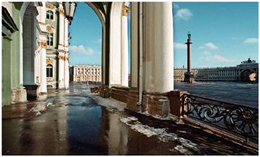 Saint-Petersburg. The Palace (Dvortsovaya) Square