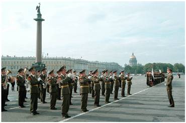 Saint-Petersburg. The Palace (Dvortsovaya) Square