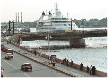 Saint-Petersburg. Angliyskaya Embankment