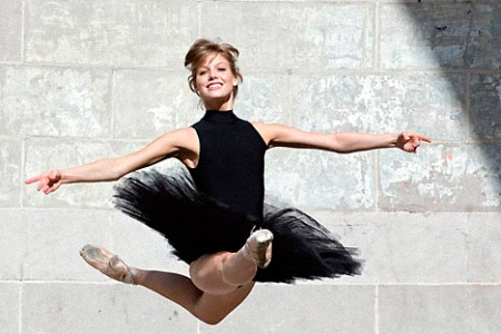 Mariinsky hires first American dancer