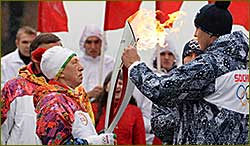 The Olympic flame arrives to St. Petersburg