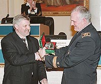 Sergey Mironov presented a malachite casket to the St. Petersburg Institute of Mines
